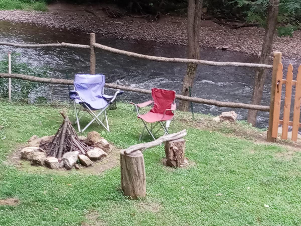 Appartamento Tranquil Creekside Mountain View Getaway Clyde Esterno foto